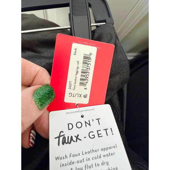 SPANX Faux Leather Leggings – Black – XL Tall – High Rise – Shaping Long Inseam - Picture 6 of 6